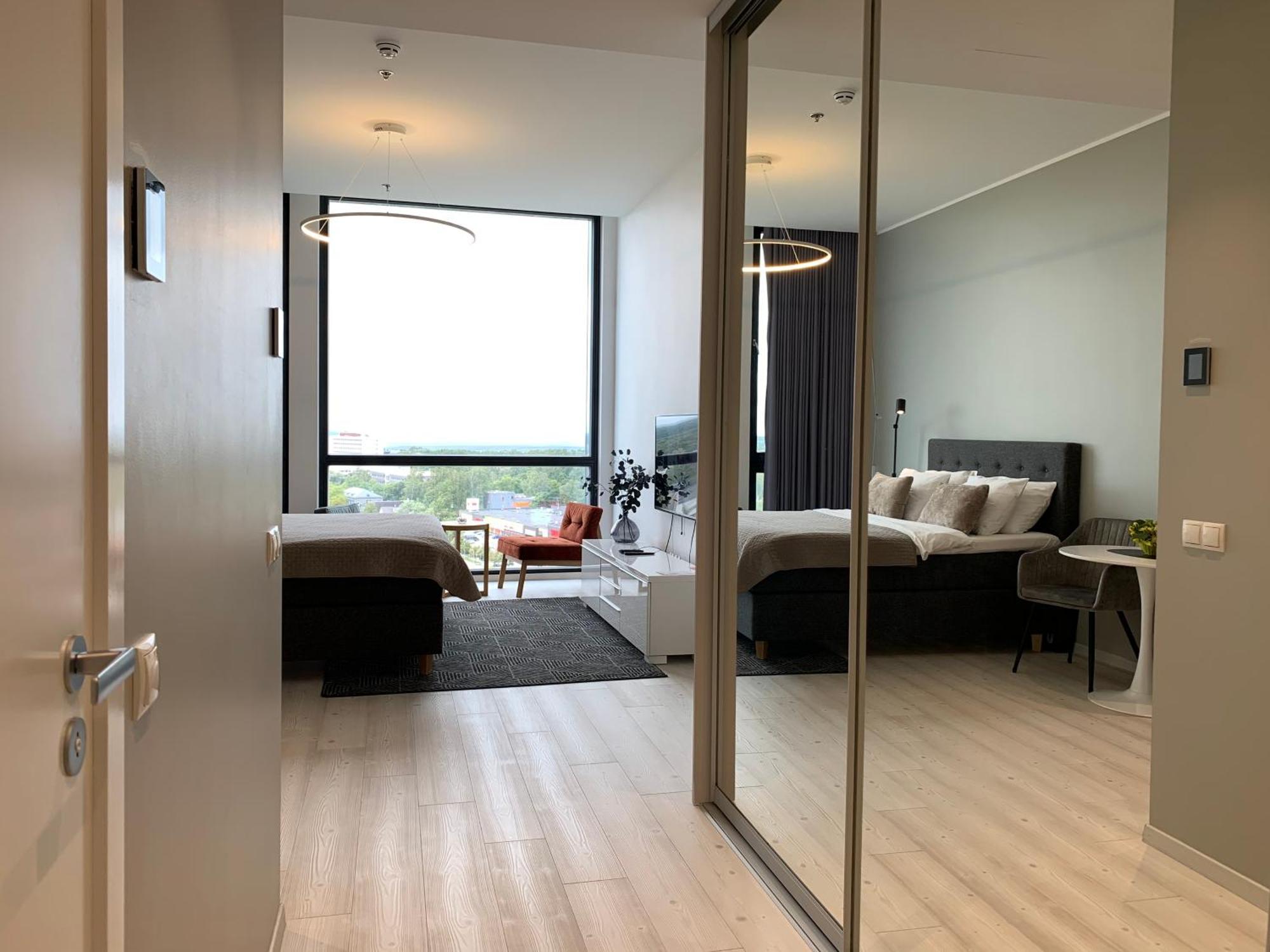 Orange Apartments Tower & Free Parking ทาลลินน์ ภายนอก รูปภาพ