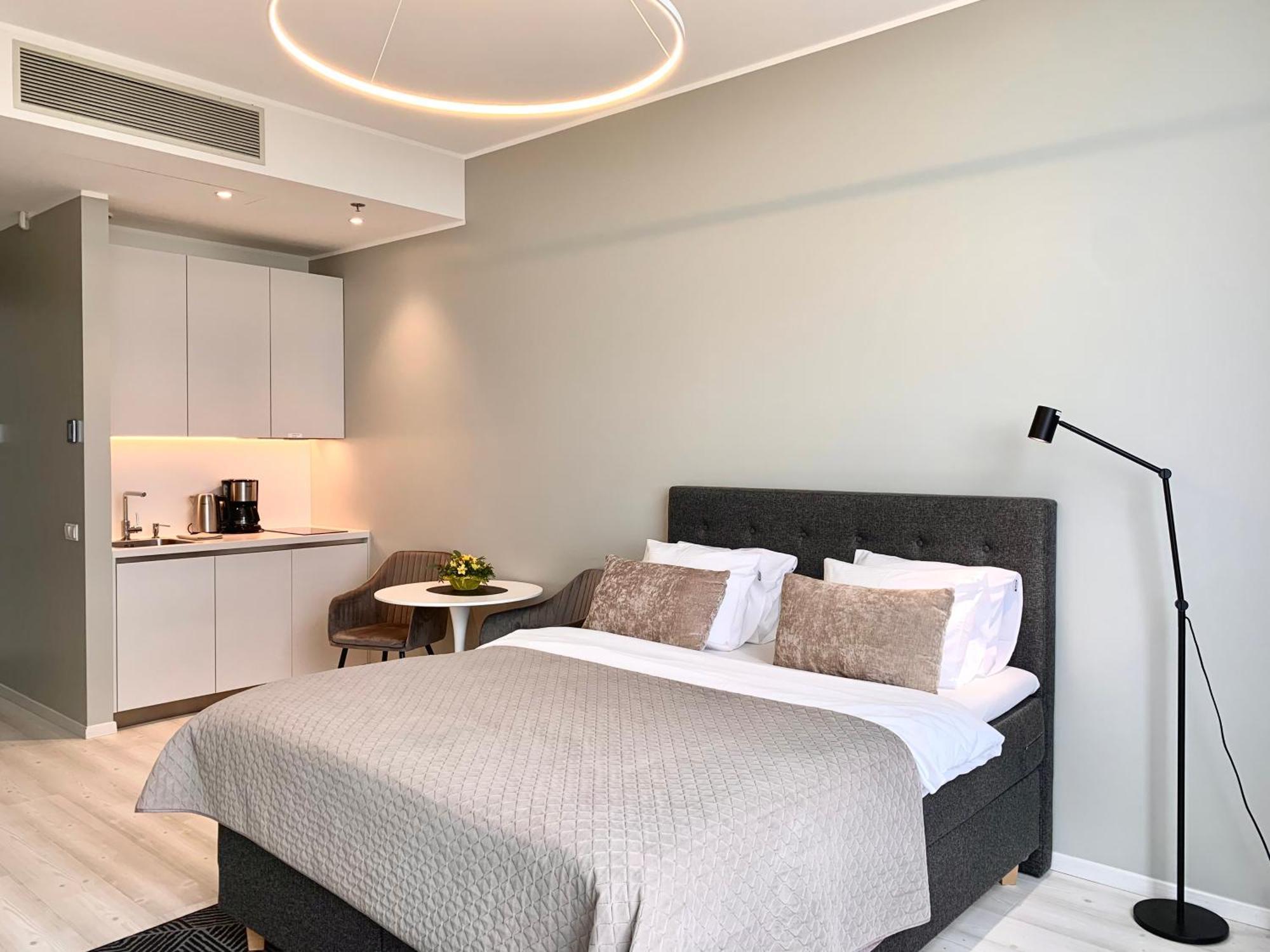 Orange Apartments Tower & Free Parking ทาลลินน์ ภายนอก รูปภาพ