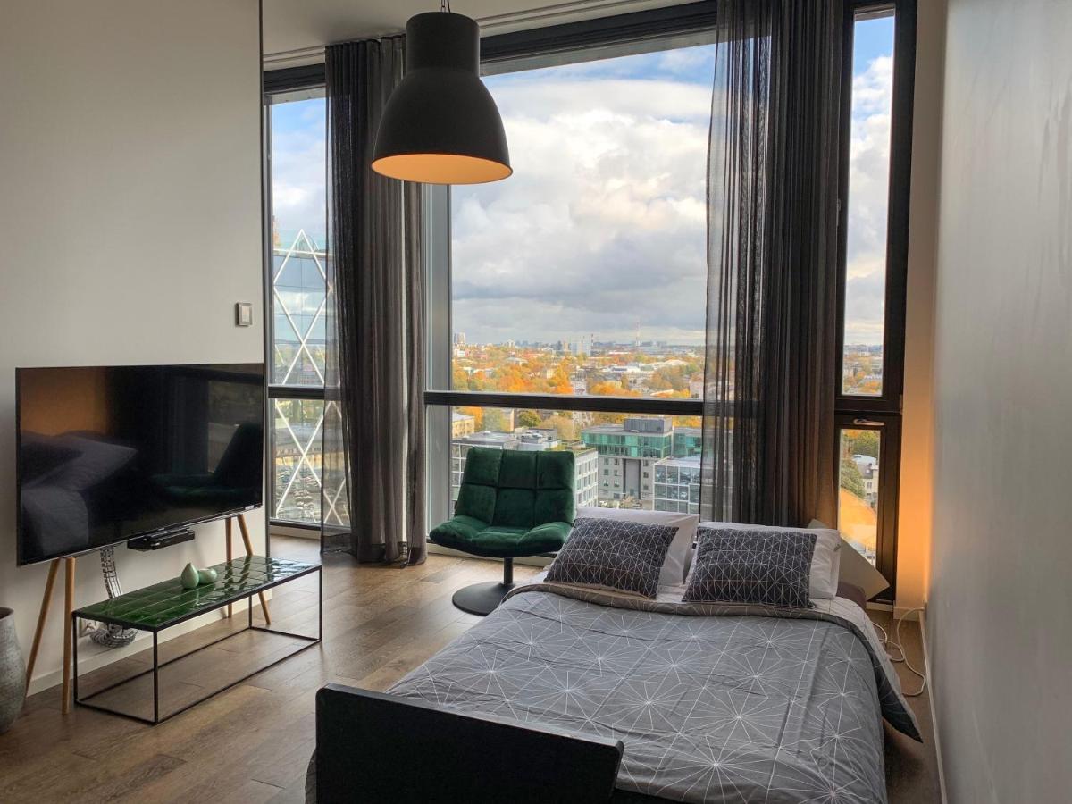 Orange Apartments Tower & Free Parking ทาลลินน์ ภายนอก รูปภาพ
